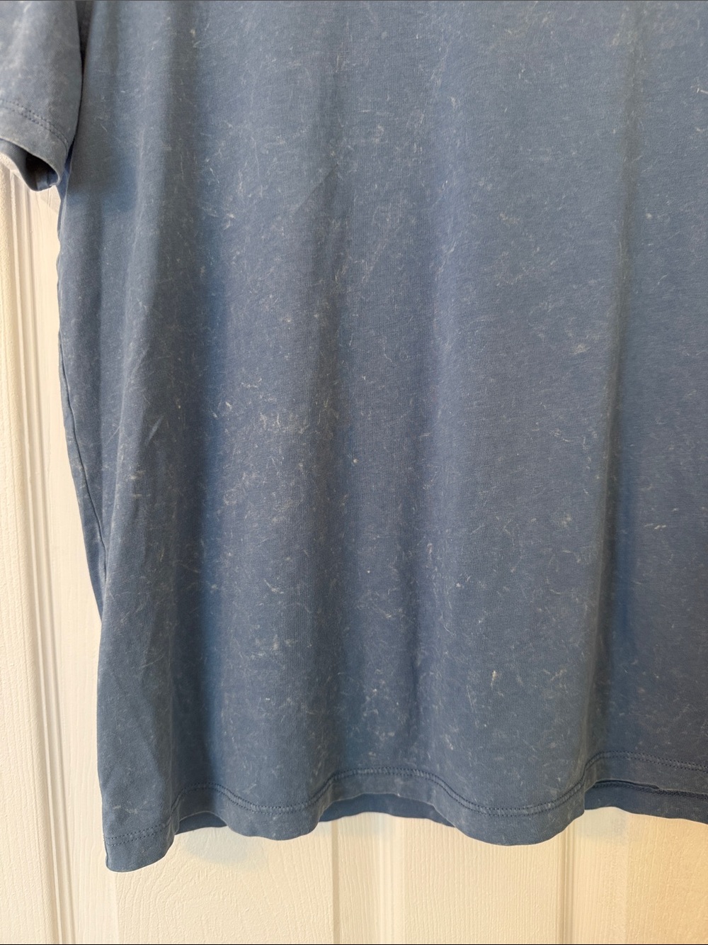 John Varvatos Men’s Blue Acid Wash / Marble Wash Crew Neck Tee Size M - Picture 4 of 8